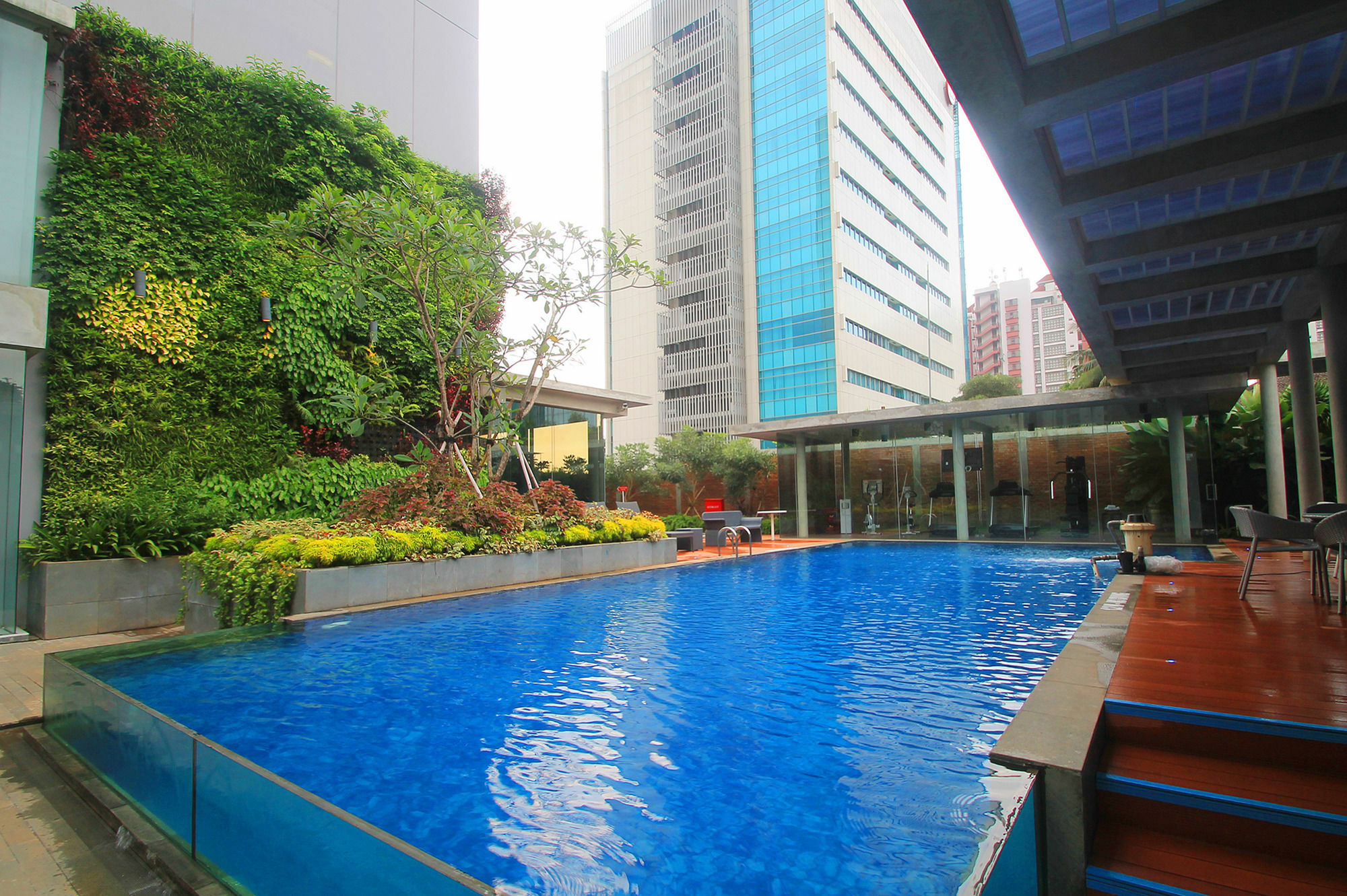 Отель Ra Premiere Simatupang Cilandak  Экстерьер фото